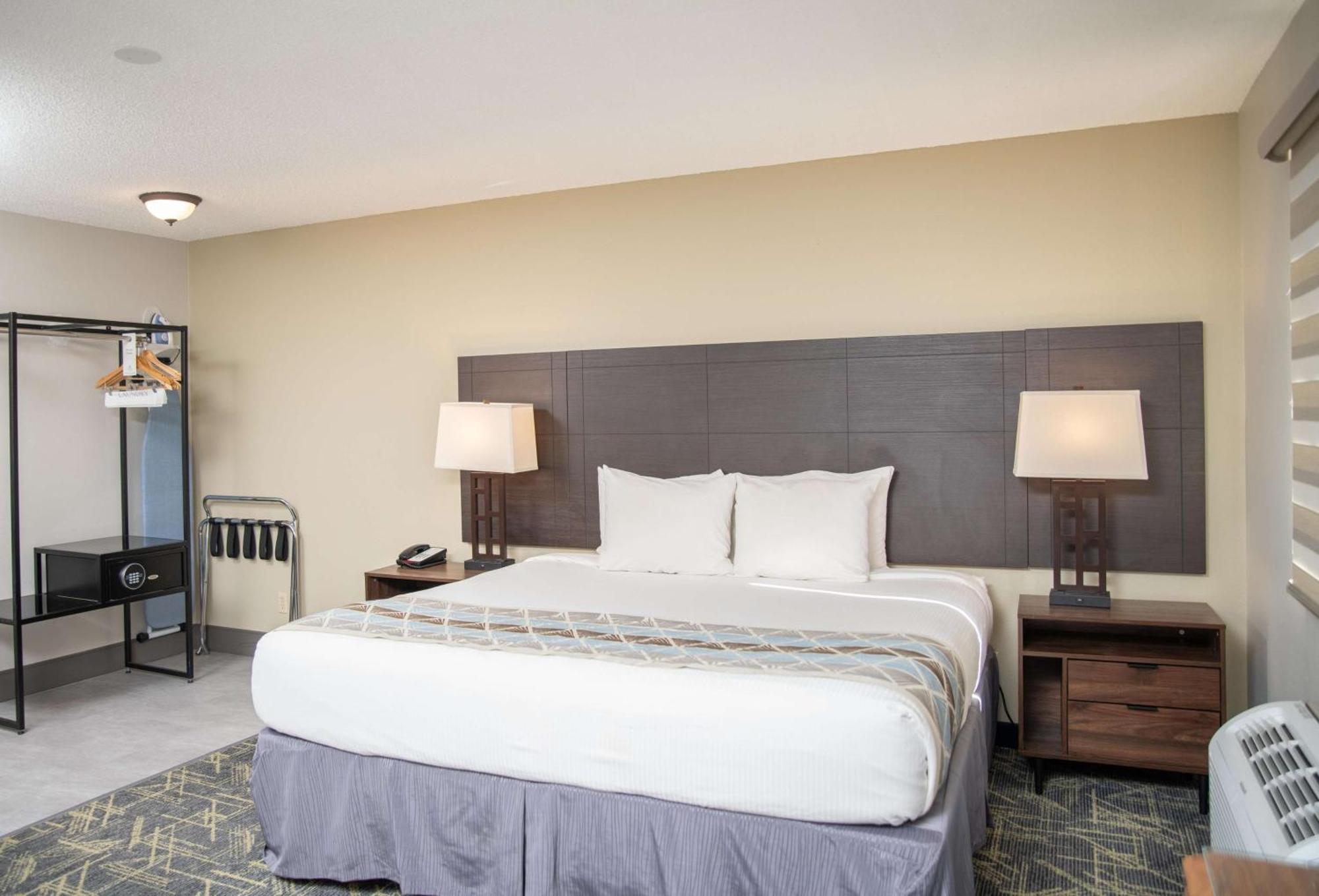 Surestay By Western