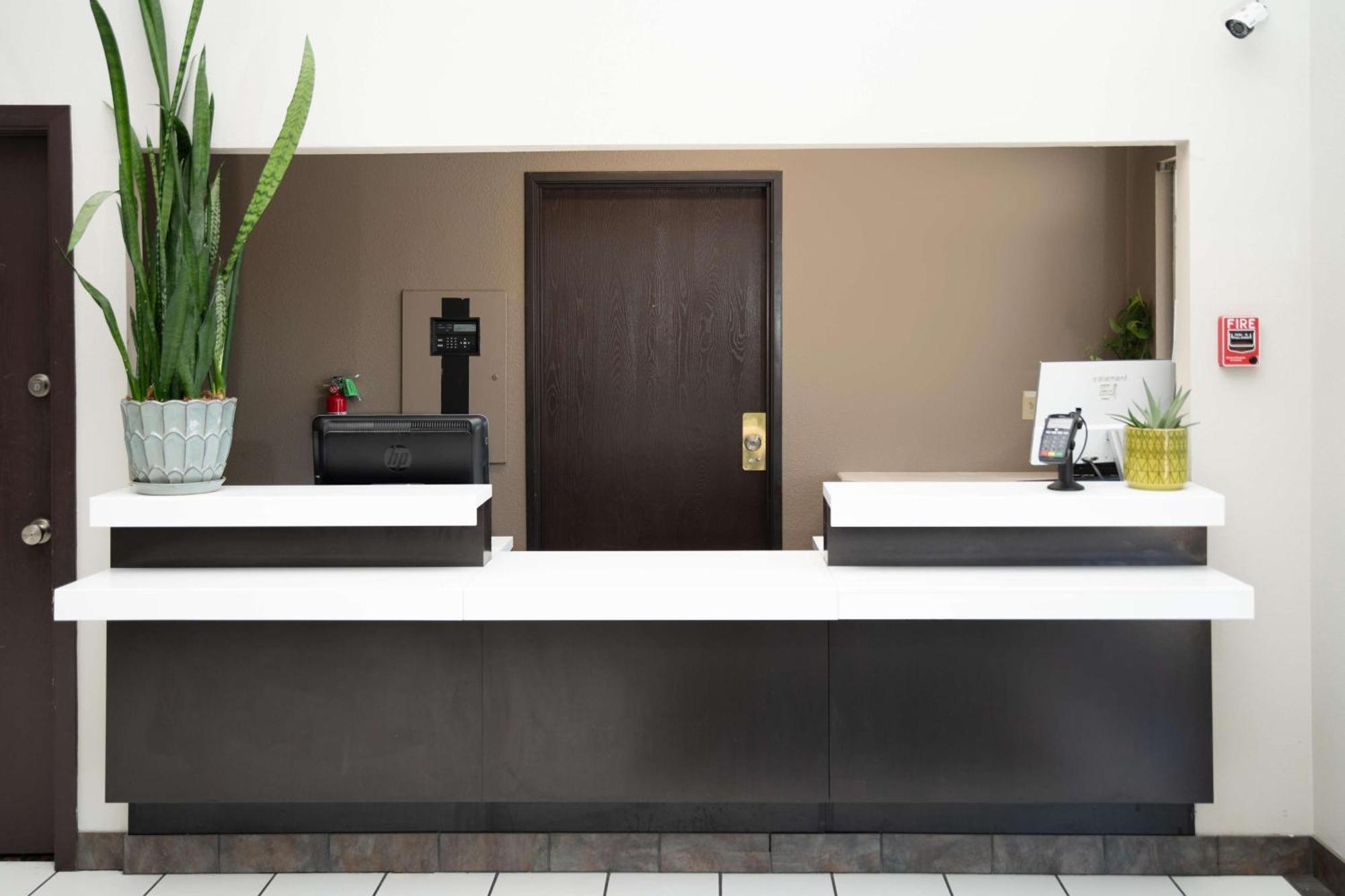 Hotel Surestay By Western
