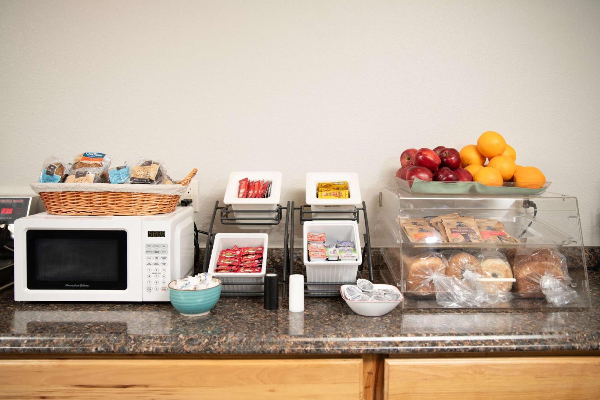 Hotel Surestay By Western Montrose